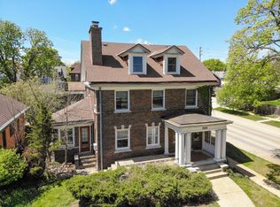 2049 N Hi Mount Blvd, Milwaukee, WI 53208