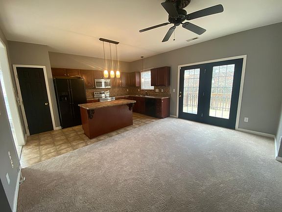 Kitchen and keeping room