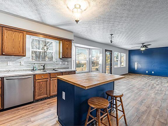 2nd image of 8420 Kingsley Dr