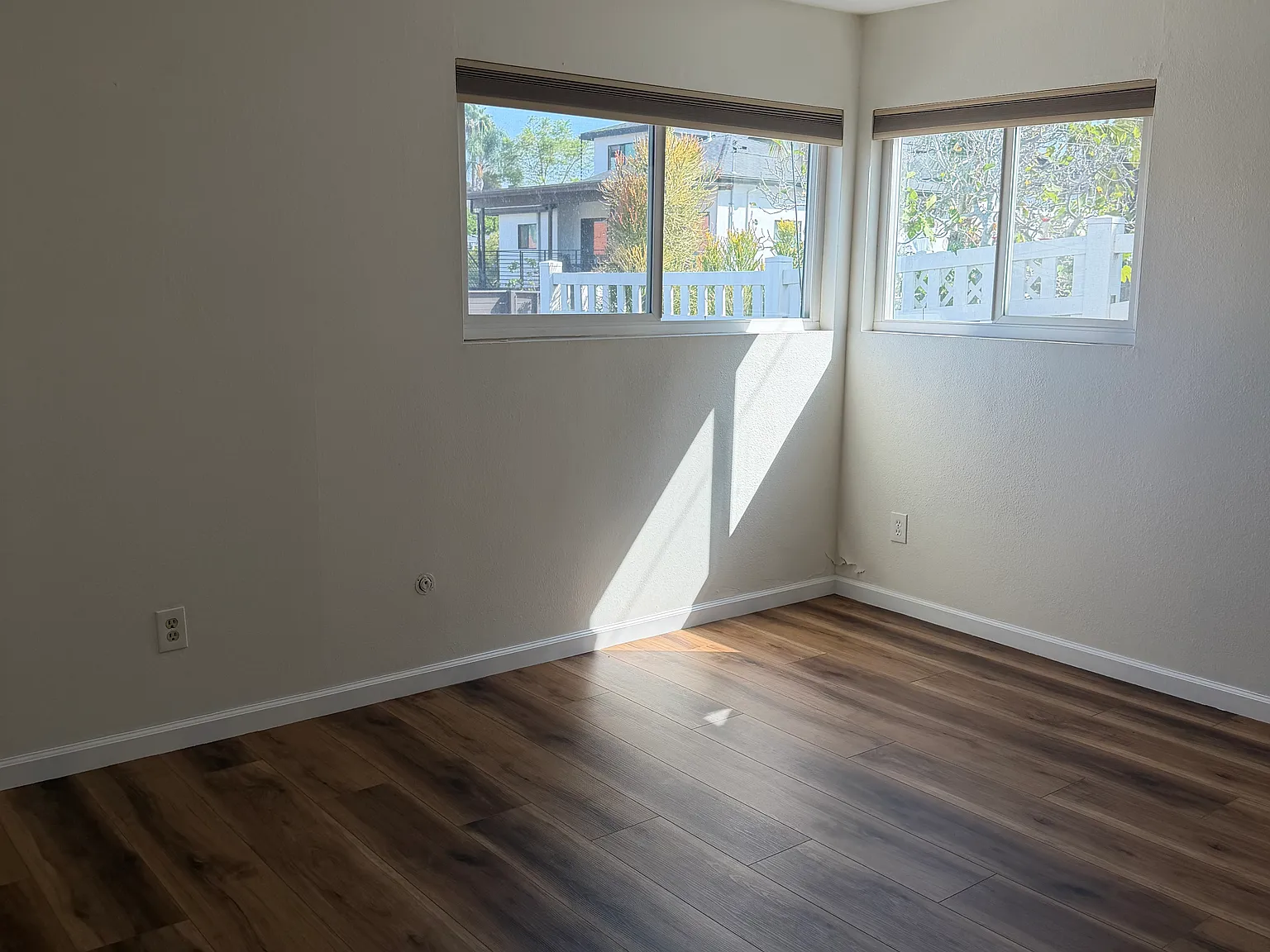2 bed, 1.5 bath, 850 sqft, $2,400 — Photo 3