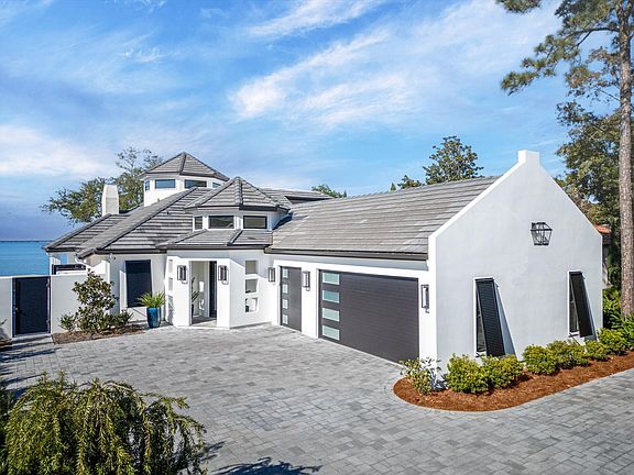 2nd image of 3016 Bay Villas Dr