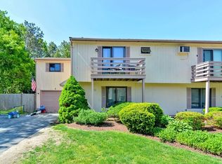 5 Surrey Ln UNIT 5, Buzzards Bay, MA 02532