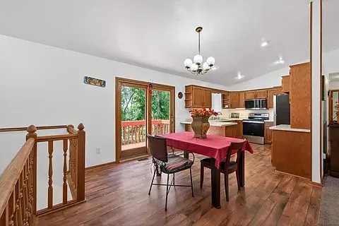 5 bed, 2421 sqft, $3,500 — Photo 3