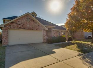644 Kerry St, Crowley, TX 76036