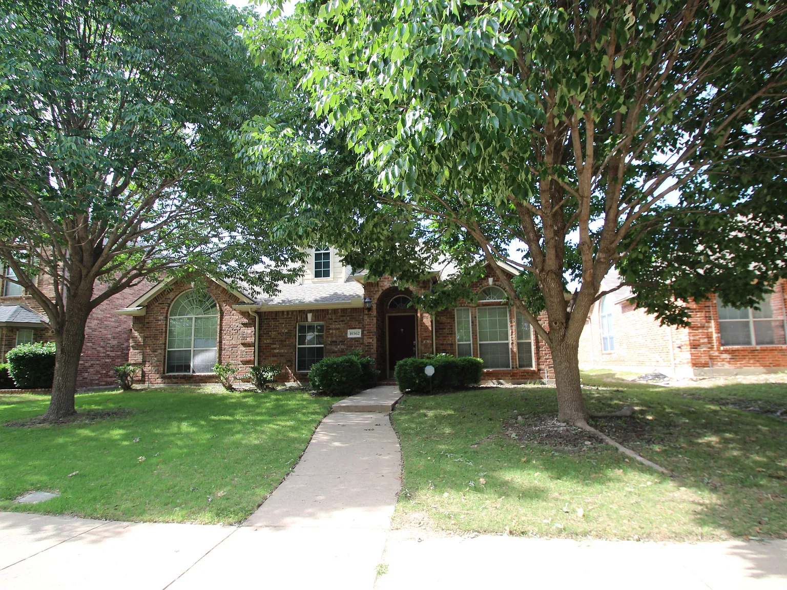 4 bed, 2379 sqft, $2,900 — Photo 4