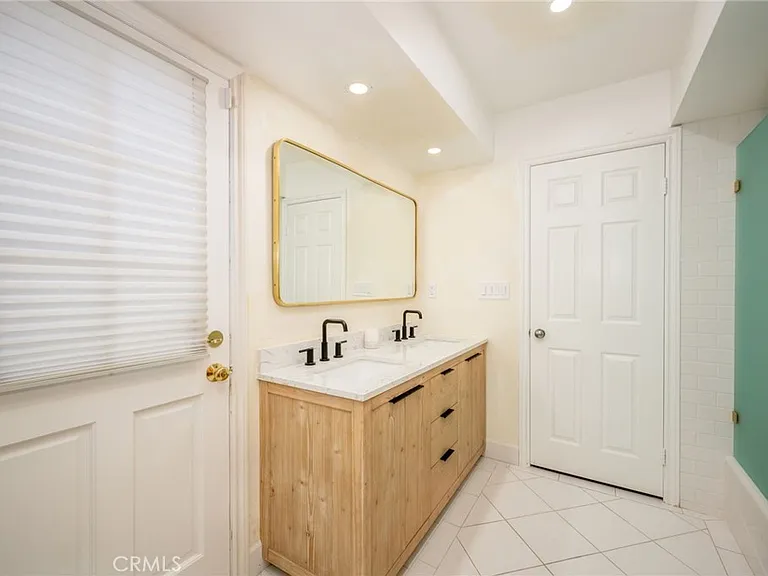 1800 Glenwood Ln — Photo 27