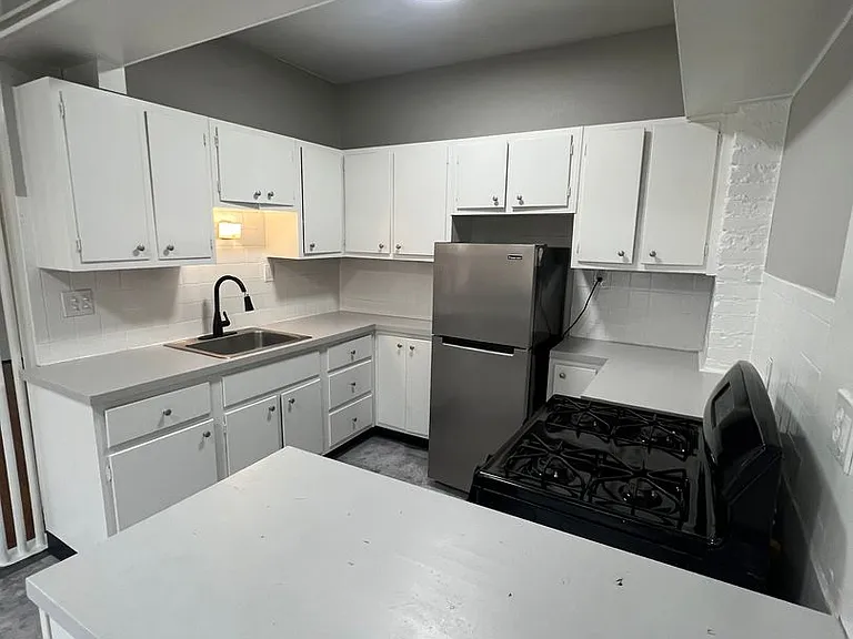 12231 Clifton Blvd — Photo 4