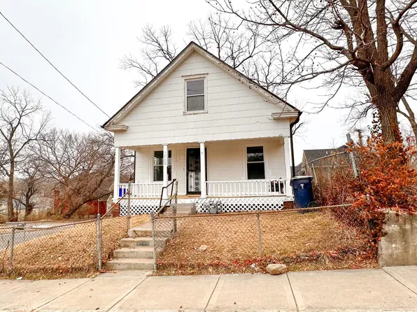 1700 E 40th St, Kansas City, MO 64110