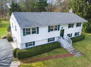 138 Lowell St, Andover, MA 01810