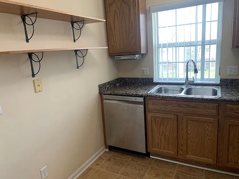 2247 Marissa Way — Photo 10