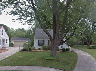 2 E Livingston Ct, Midland, MI 48642