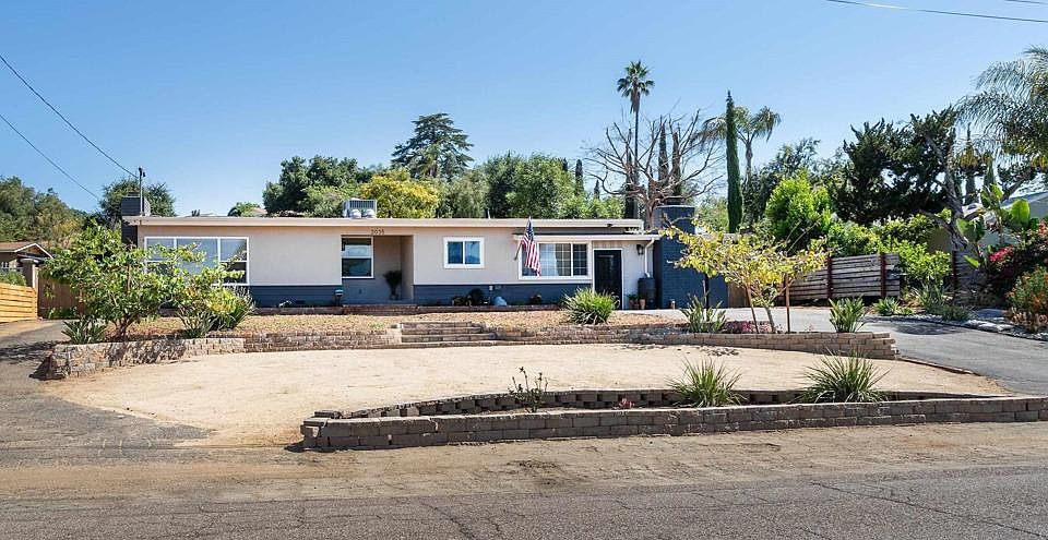 1st image of 2035 Mountain View Dr