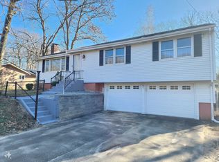 200 Indian Trl, Bristol, CT 06010