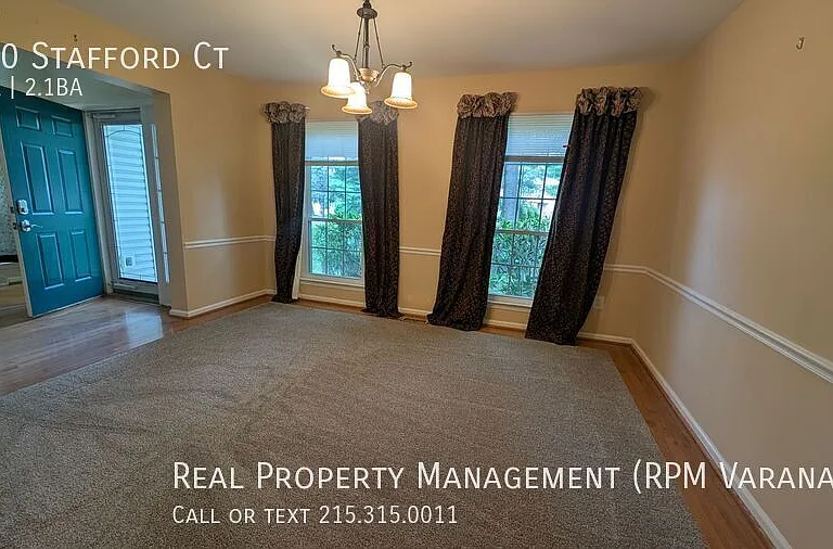 720 Stafford Ct — Photo 7