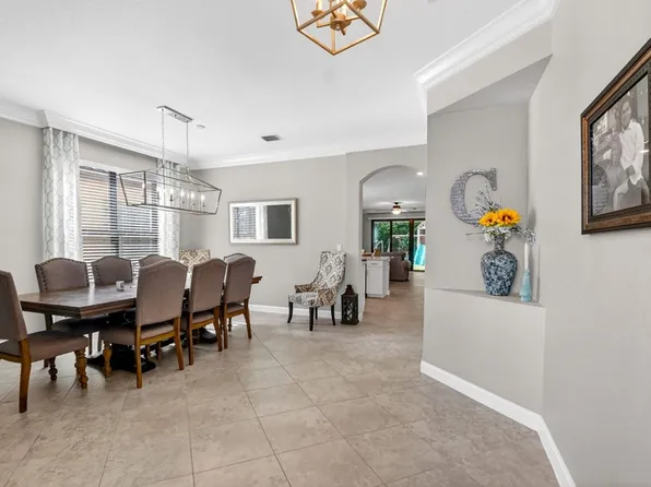 9062 Gulf Cove Dr, Lake Worth, FL 33467