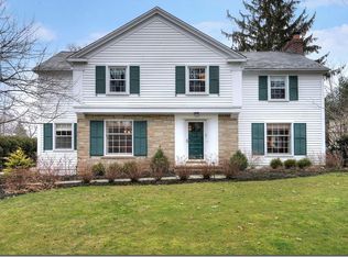20955 W Byron Rd, Beachwood, OH 44122