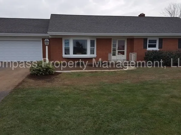 608 W Lincoln Ave, Lititz, PA 17543