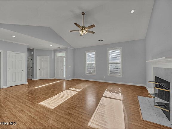 5th image of 5413 Whaler Way