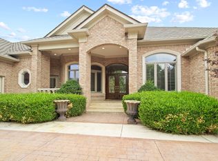 1810 Lanarkshire Dr, Greenwood, IN