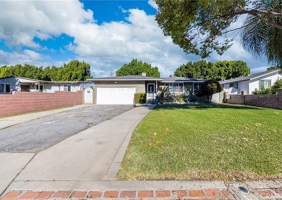 1st image of 1823 W Palm Dr