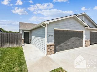 1907 E 69th Ct N, Wichita, KS 67219