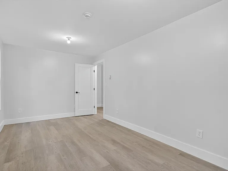 12 N Church St #1 — Photo 2