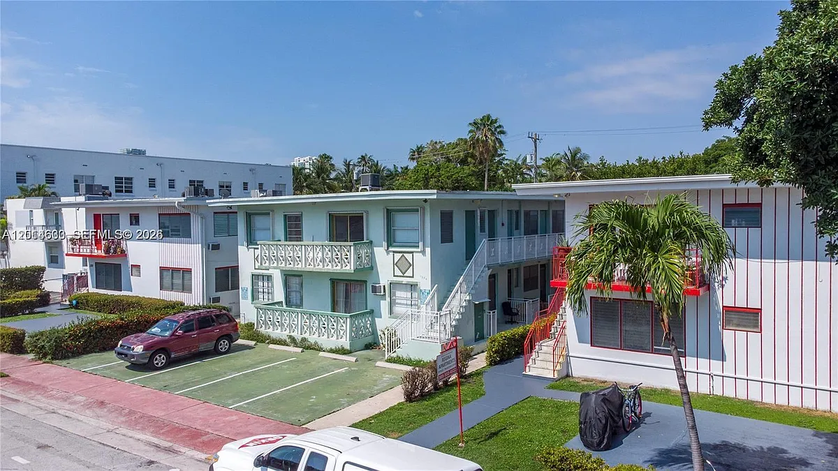 Building Photo - 1234 Euclid Ave #7