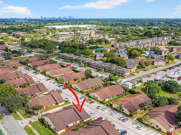 484 Springdale Cir #48D — Photo 47