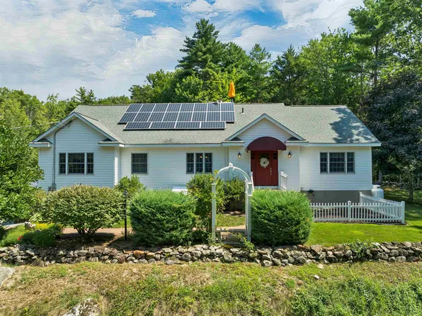 143 Middle Road, Tuftonboro, NH 03816