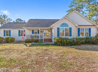 33 Pine Lake Rd, Southport, NC 28461