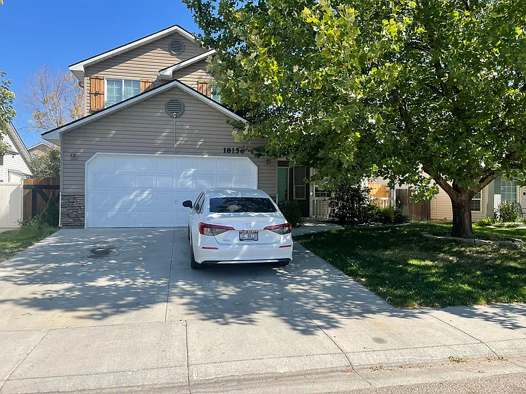 18156 Spicebush Ave — Photo 1