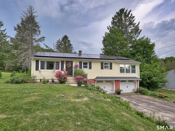 21 Holt Street, Plymouth, CT 06786