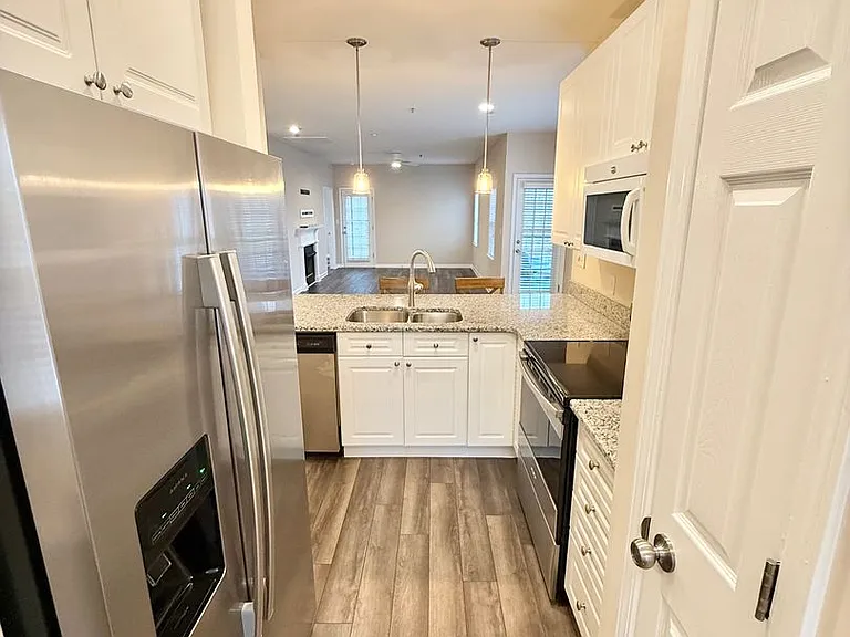 8938 Rosalyn Glen Rd — Photo 8