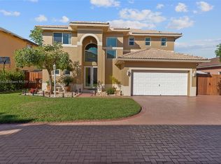 6631 SW 158th Ct, Miami, FL 33193