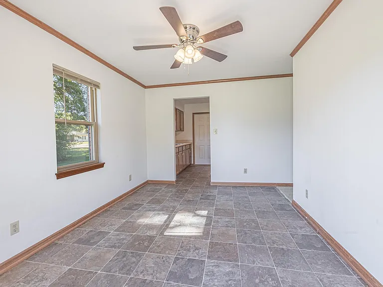 44 Arlington Ct — Photo 13