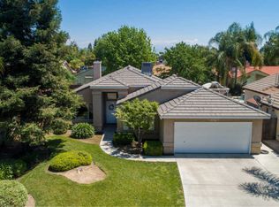 1716 N Rio Vista Ct, Visalia, CA