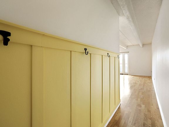 Entry way