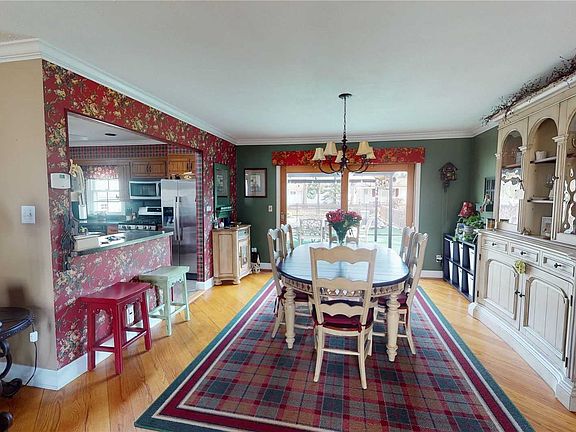 5th image of 406 Collington Dr