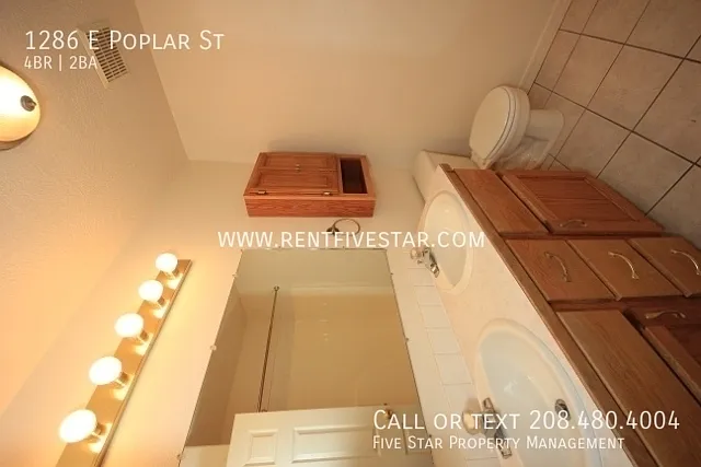 1286 E Poplar St — Photo 10