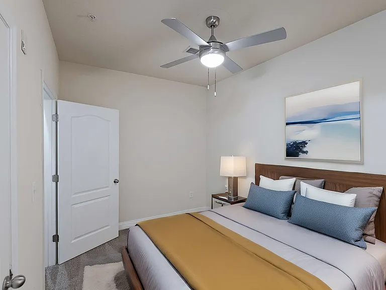 Ashbury Square Apartments — Photo 50