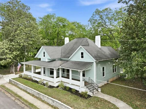 420 Foreacre St, Cornelia, GA 30531