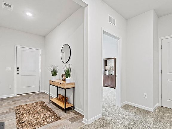 5th image of 120 Clerkenwell Dr