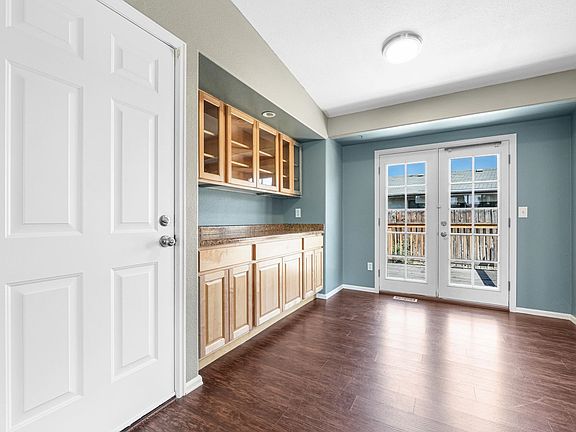 3rd image of 3070 1/2 Aztec Ct