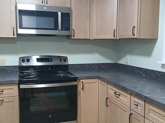 5th image of 40 Brookside Drive #2