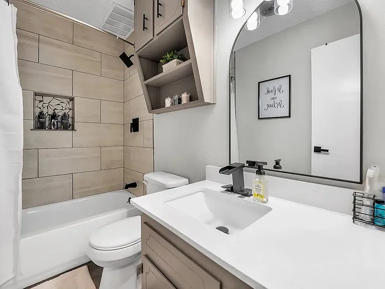 4805 Rainbow Cir #1 — Photo 7