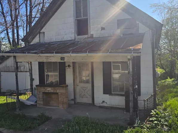 216 N Columbus St, Russellville, OH 45168