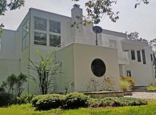 6 N Country Lakes Dr, Marlton, NJ 08053