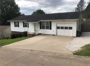 5051 Elmhaven Cir, Cross Lanes, WV