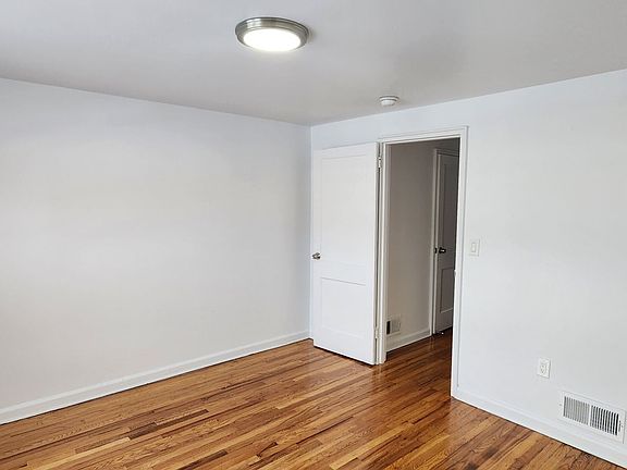 2nd image of 35 Cooper Pl #265