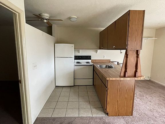 4th image of 101 Lullwater Dr #4